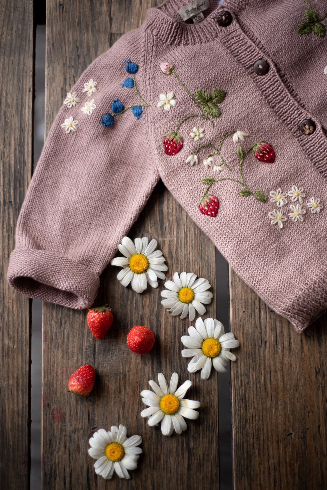 Shirley Bredal flower sweater