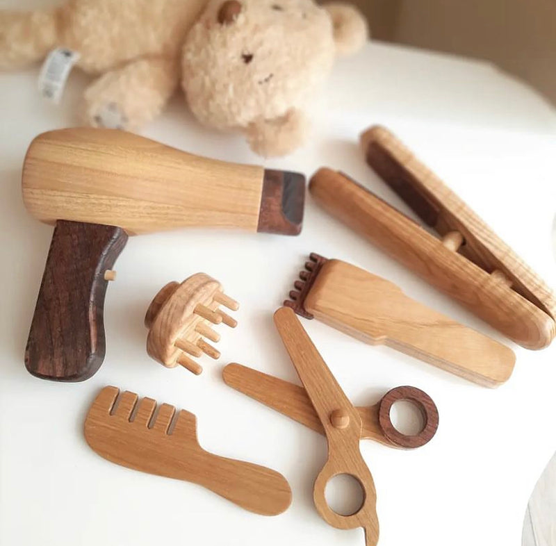 Wooden barber set